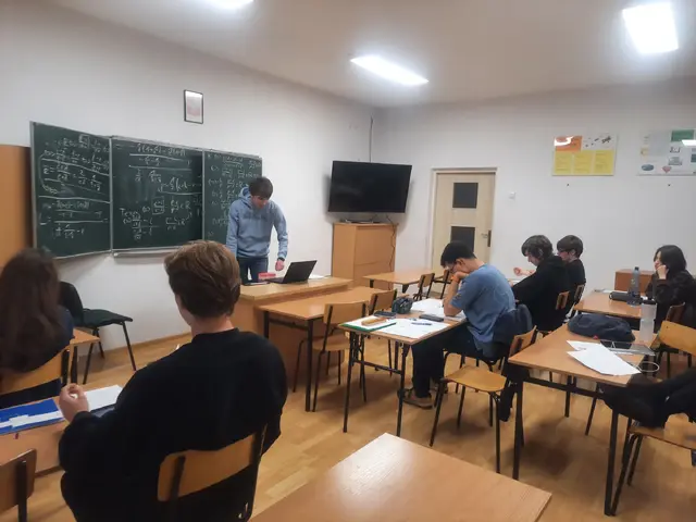 Wykład i praca nad zadaniami podczas V Warsztatów Matematycznych