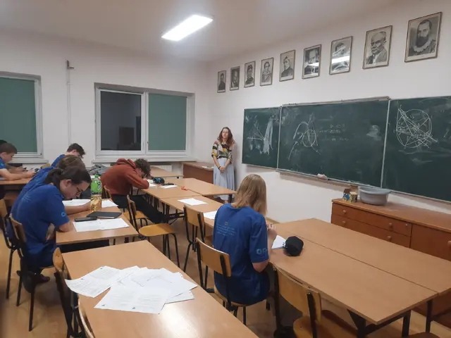 Wykład i praca nad zadaniami podczas V Warsztatów Matematycznych